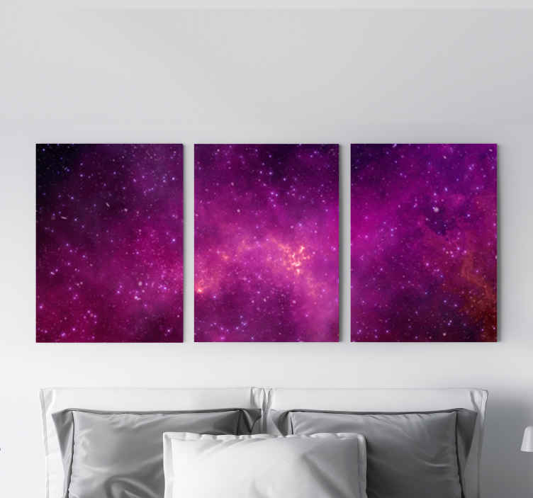 Cuadro de paisaje lugar morado con estrellas