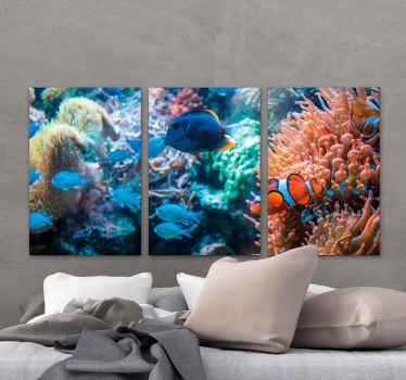 Lona de peixes de corais do fundo do mar. Detalhadas formações de coral em um recife com muitos peixes nadando ao redor. Obtenha com envio imediato!