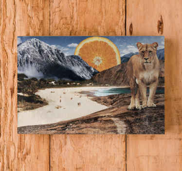 Tableau animal lionne sur la plage - TenStickers