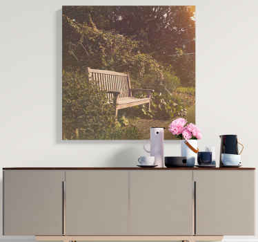 Dřevěná lavička cottagecore v zahradním květinovém plátně - TenStickers