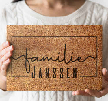 Gepersonaliseerde canvas bruine familienaam - TenStickers