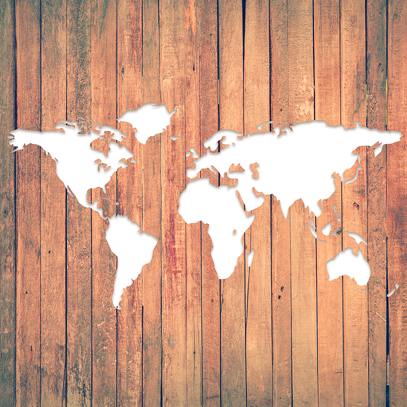 Photo World map on wooden background