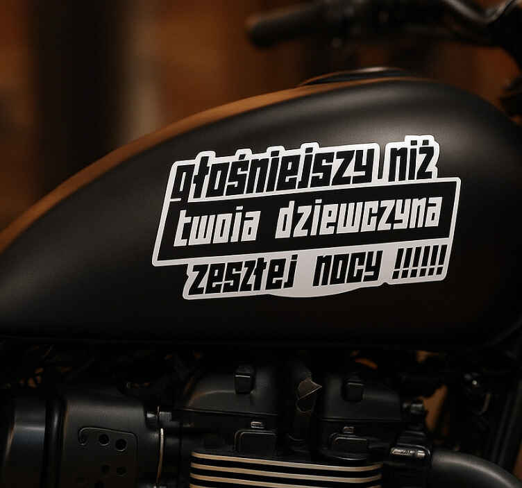 Naklejka na motor głośniejsza niż twoja dziewczyna - TenStickers