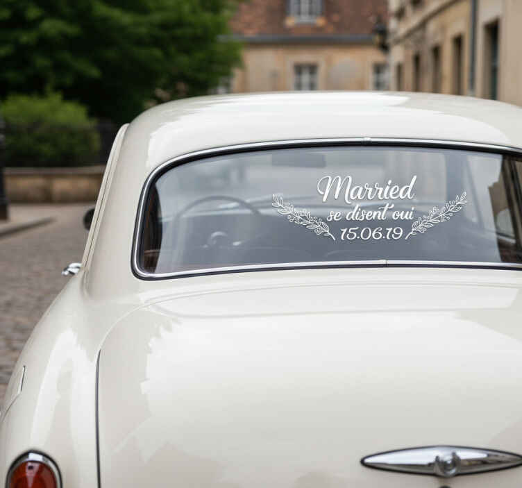 Sticker voiture mariés "se disent oui" - TenStickers