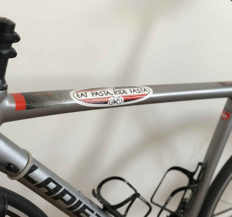 Syö pastaa ja aja nopeasti pyörätarra - Tenstickers