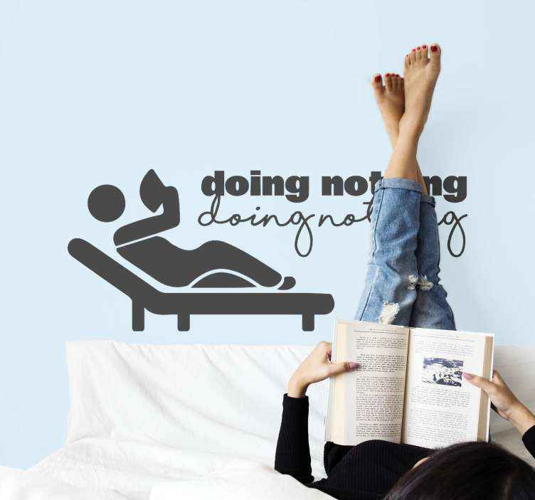 Adesivo murale per cameretta ragazzi Facendo nulla