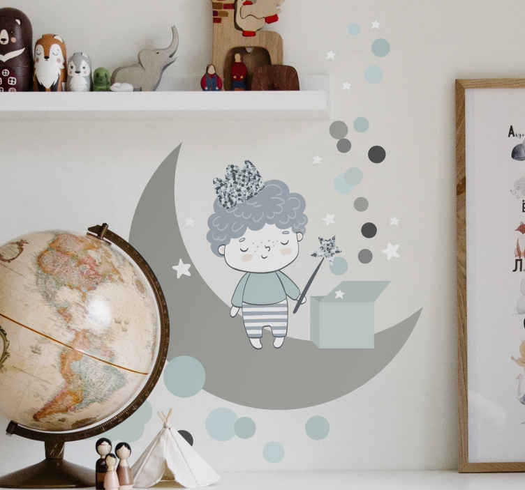 Sticker Bébé avec un cadeau magique sur la lune - TenStickers