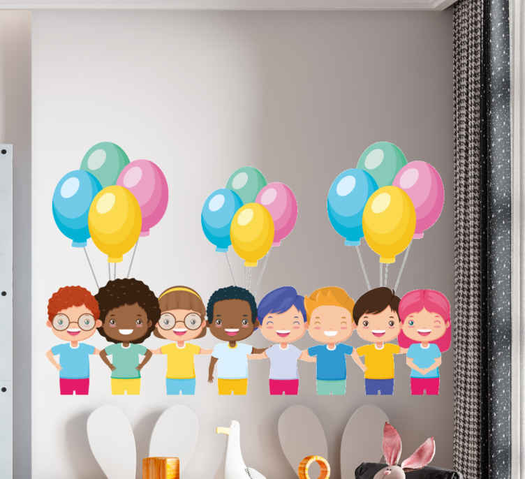 Naklejka na ścianę edukacyjne Dzieci z balonami - TenStickers