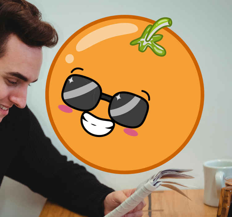 Søt smilende oransje tegneserie urban klistremerke - Tenstickers