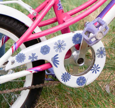 Sierlijke blauwe bloemen fiets sticker - TenStickers