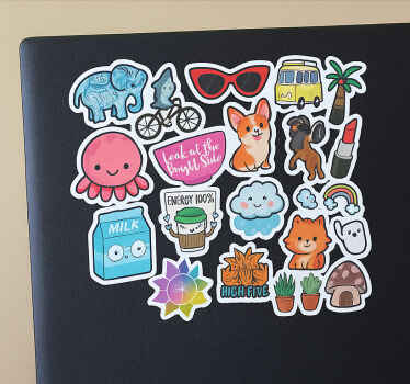 Adesivo per laptop adesivo sticker bomb adorabile - TenStickers