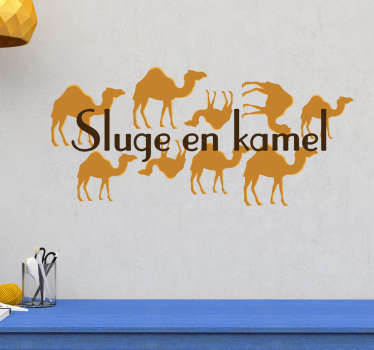 Sluge en kamel klistermærke - TenStickers