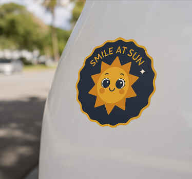 Smile at the sun car sticker - TenStickers