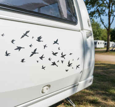 动物贴画展翅高飞的鸟群 - TenStickers