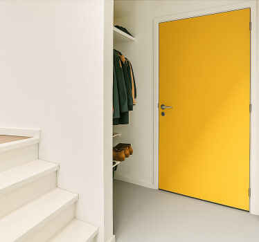 Vinilo para puerta amarillo botón - TenVinilo