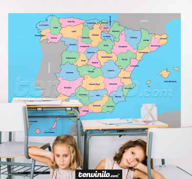 Un hermoso vinilo decorativo de mapa educativo de la provincia de España en un diseño multicolor. Disponible en diferentes opciones de tamaño.