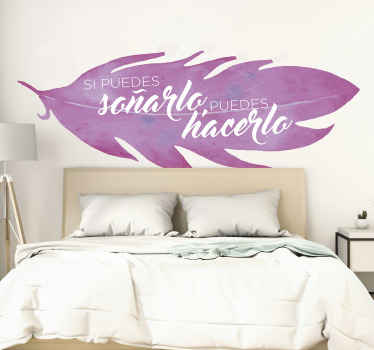 Vinilo frase si puedes soñarlo en pluma lila - TenVinilo