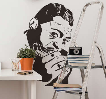Autocolante decorativo de celebridades de jazz e blues da silhueta do cantor Little Walter. Um design expressionista que ficará fantástico e qualquer divisão da casa.