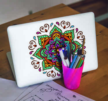 Klassisches Mandala für Laptop Aufkleber - TenStickers