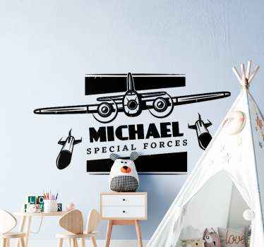 autocolante ilustrativo personalizável do avião militar da força especial para o quarto do seu filho. é fácil de aplicar e é feito com vinil de alta qualidade.