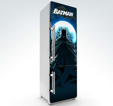 Personaliza tu nevera con un adhesivo del alter ego justiciero de Bruce Wayne.