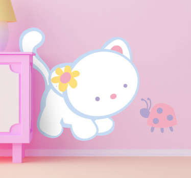 Vinilo infantil gatito y mariquita - TenVinilo