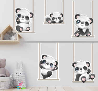 Vinilo animal salvaje Pandas bebé en columpios - TenVinilo