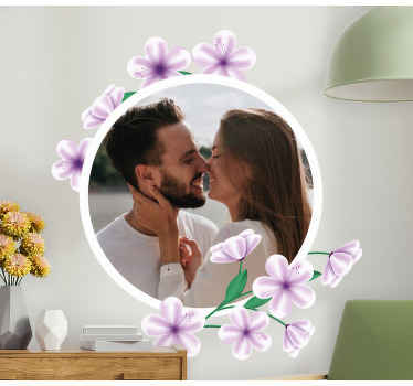 Vinilo para salón Circulo violeta marco de fotos flores - TenVinilo