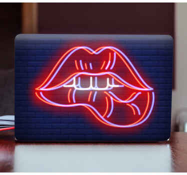 Sticker Ordinateur Portable Lèvres rouges mordant - TenStickers
