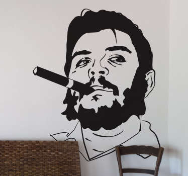 Che" Guevara é insígnia global na cultura popular. Obtenha o autocolante decorativo Che Guevara e redecore a sua sala de estar.