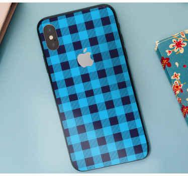 Naklejka na telefon Niebieski wzór kratki w kratę - TenStickers