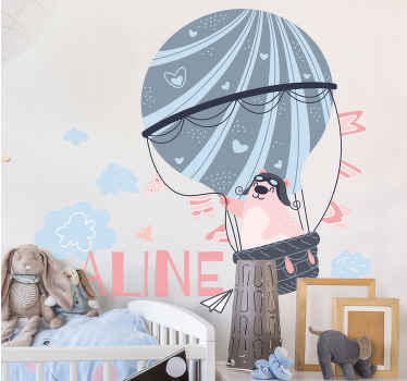Luftballon med skyer og navn wallsticker - TenStickers