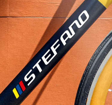 Vinilo bici Bandera de ecuador en rectángulo y nombre personaliza - TenVinilo