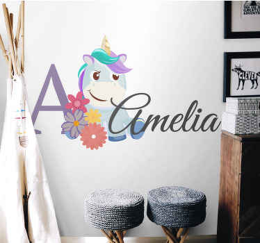 Vinilo habitación infantil Lindos animales unicornio con nombre - TenVinilo