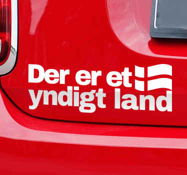 Der er et yndigt land klistermærke til bil - TenStickers
