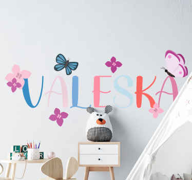 Kvetínová nálepka na stenu s menom - Tenstickers