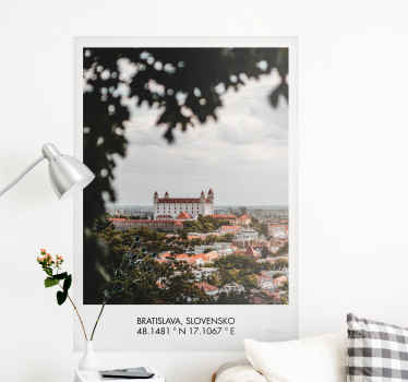 Nálepka na stenu Bratislava so súradnicami - Tenstickers