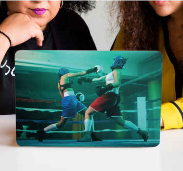 Vinilo para portátiles portatil boxeadora - TenVinilo
