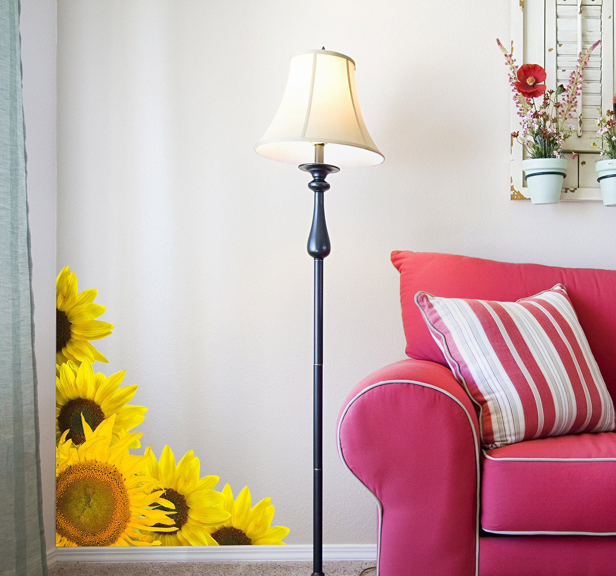 Tenstickers Bloemen muursticker met hoek zonnebloemen