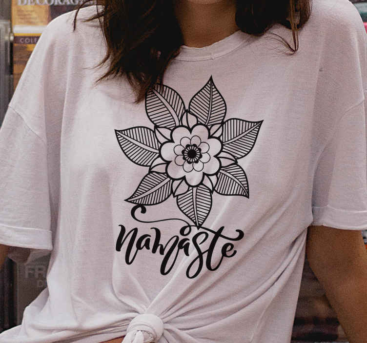 T-shirt femme Fleur et texte Namaste