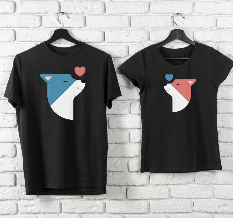 Camisetas para parejas Perros lindos enamorados - TenVinilo