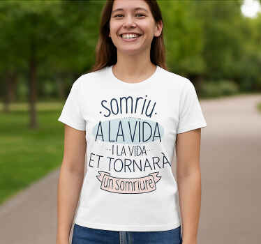 Camiseta sonríe a la vida - TenVinilo