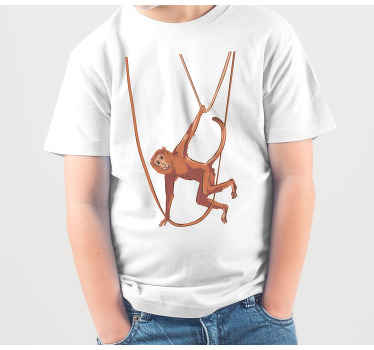 Camiseta infantil Bebé mono columpiándose en una planta - TenVinilo