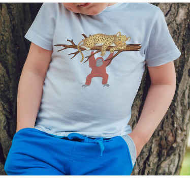 Monkeys chasing a leopard Kids t-shirt - TenStickers