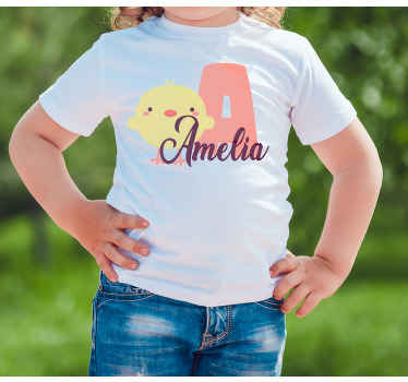Camiseta infantil Pollo con inicial personalizada - TenVinilo