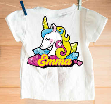 T-shirt enfant licorne colorée avec nom - TenStickers