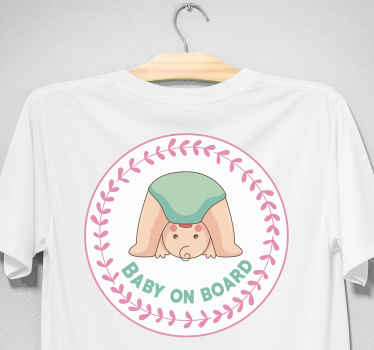 T-shirt personalizada bebê a bordo - TenStickers