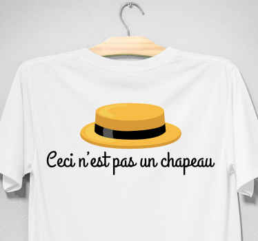 Un chapeau custom t-shirt - TenStickers