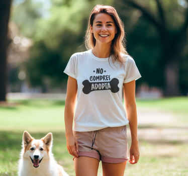 Camiseta "no compres, adopta"  - TenVinilo