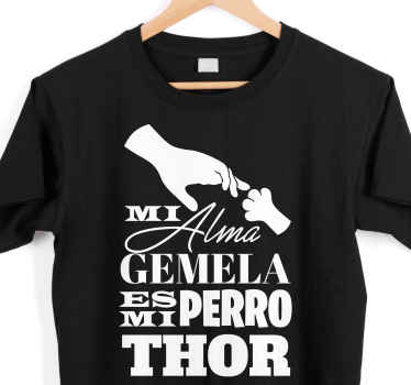 Camisetas con nombre Mi alma gemela es mi perro en español - TenVinilo